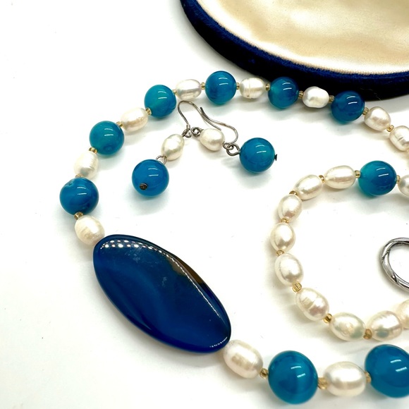 Vintage Pearl Blue Agate Necklace & Earrings - Picture 7 of 17